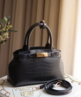 Charles & Ke*th - Aurelia Croc-effect Metallic-accent Elongated Tote-Black-DEFECTO
