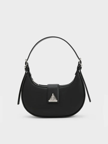 Charles & Keith - حقيبة يد أتود مزينة بسلسلة وتأثير مجعد - فضي